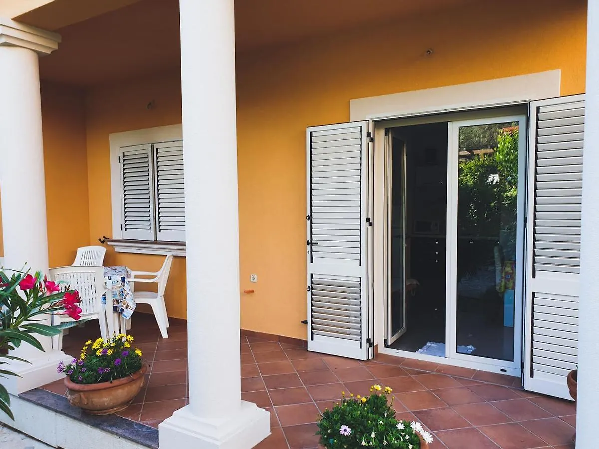 Villa Dubravka Lopar Apartment